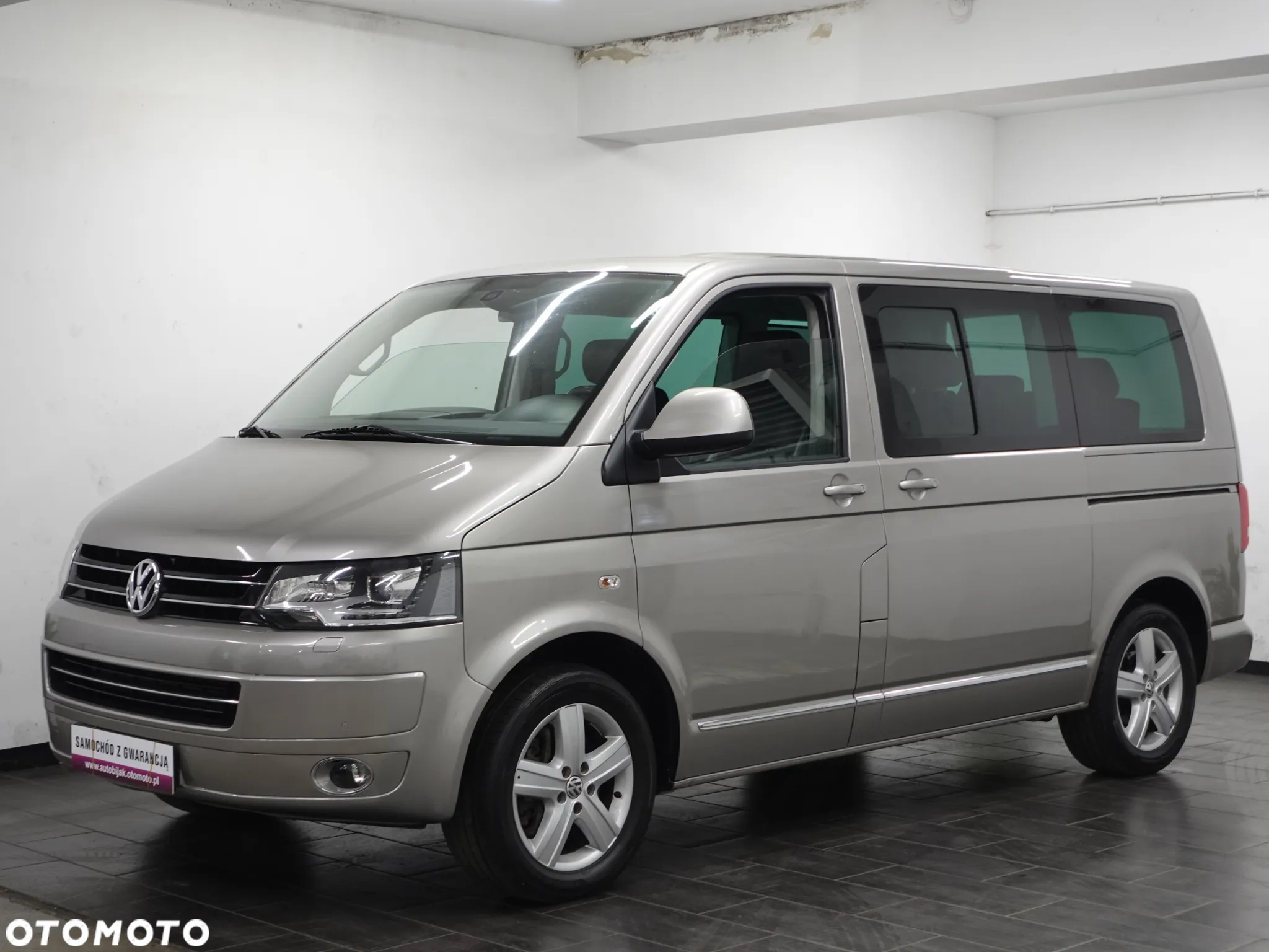 Volkswagen Multivan - 4