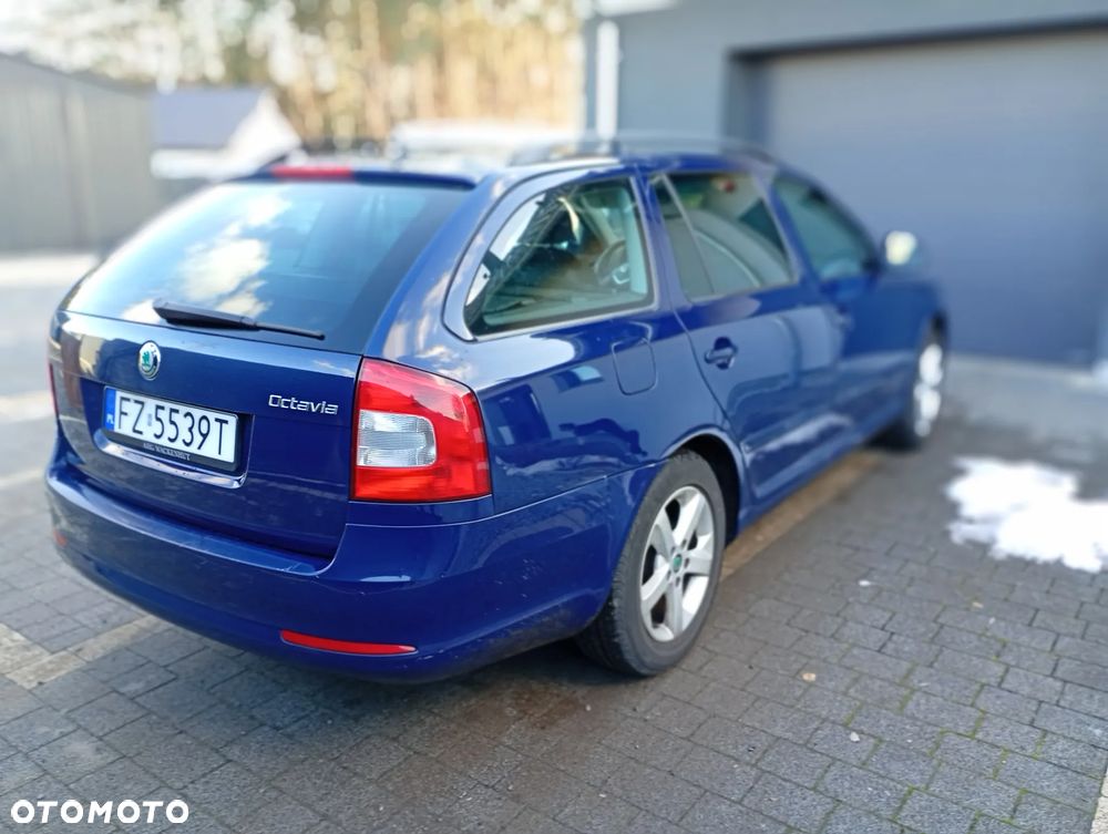 Skoda Octavia 1.6 TDI Ambiente DSG - 7