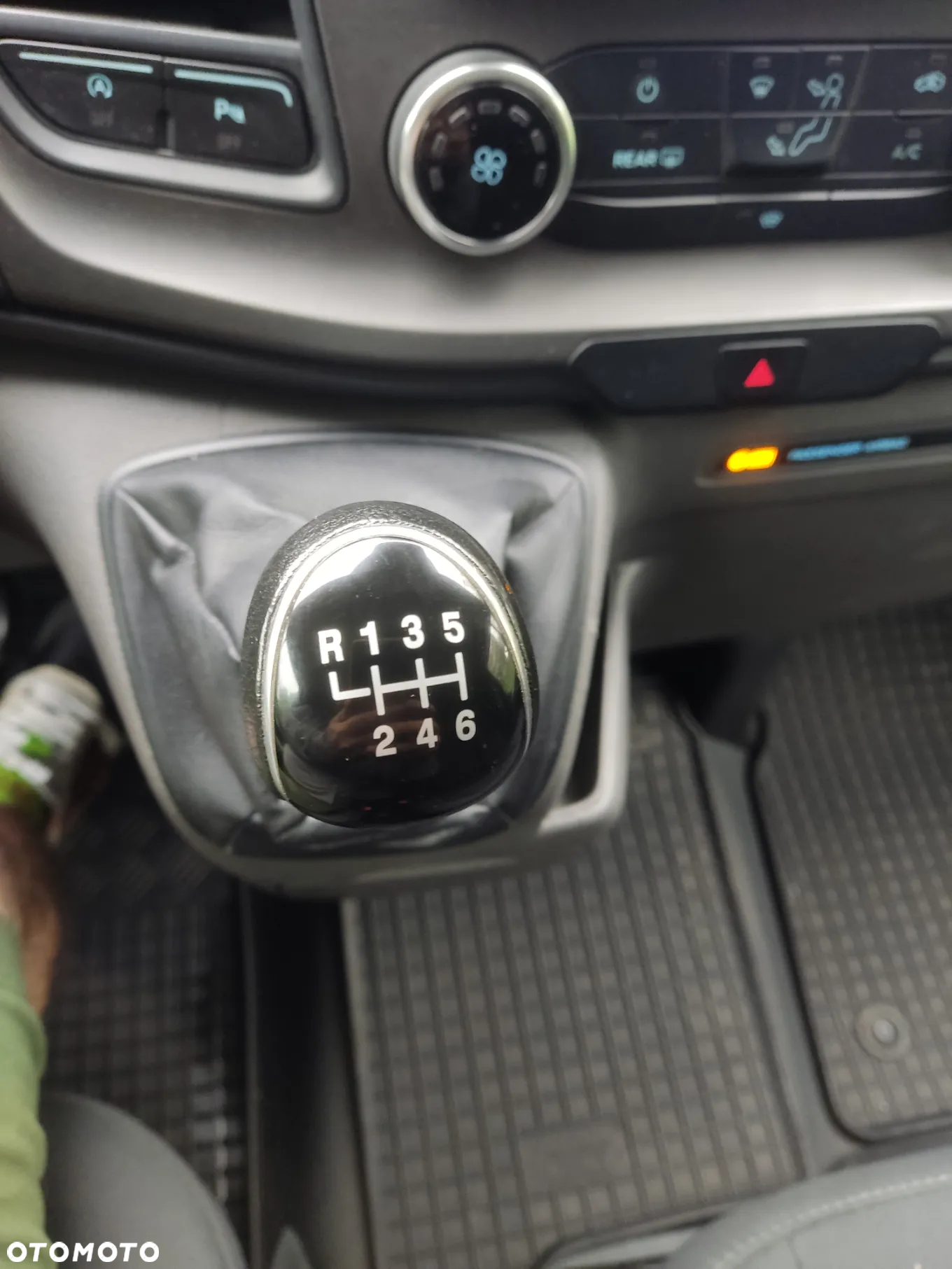Ford Transit Custom - 32