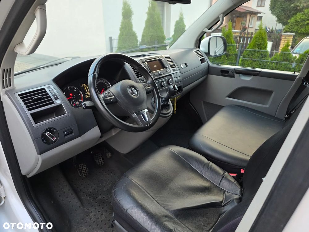 Volkswagen Transporter - 8