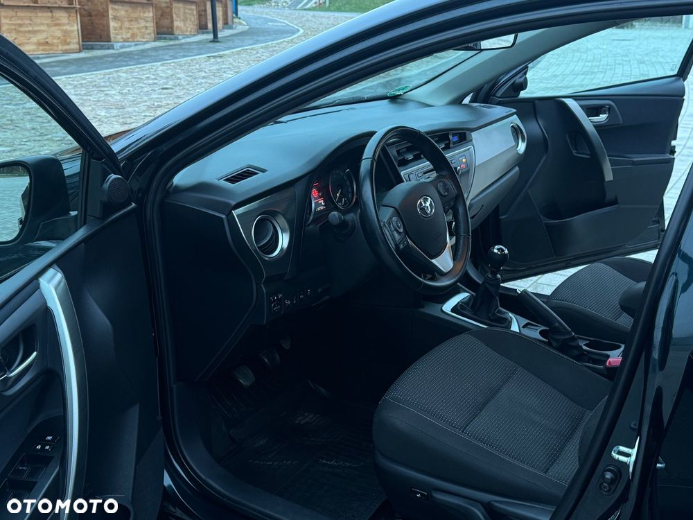 Toyota Auris 1.6 Premium Start - 9