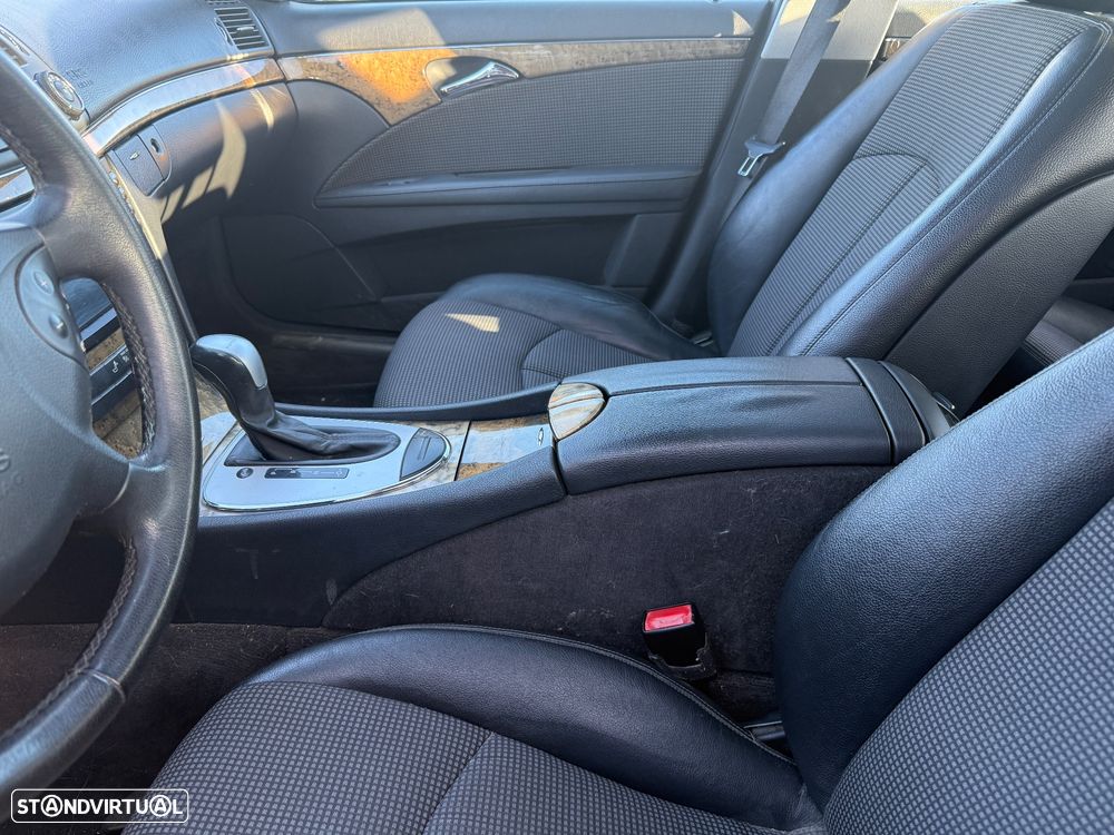 Mercedes-Benz E 220 CDI Avantgarde Aut. - 29