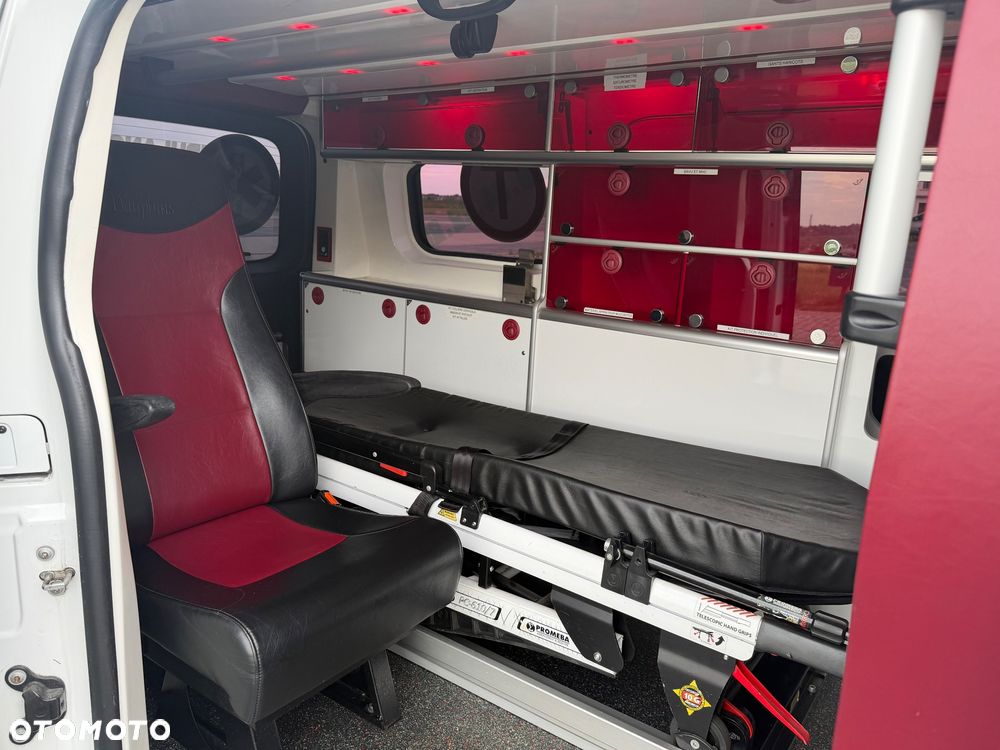 Opel Vivaro Karetka Ambulans Ambulance Sanitarny EN1789 - 11