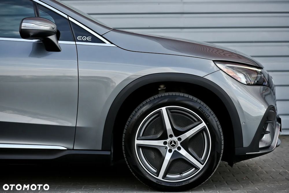 Mercedes-Benz EQE 350+ AMG Line Premium - 24
