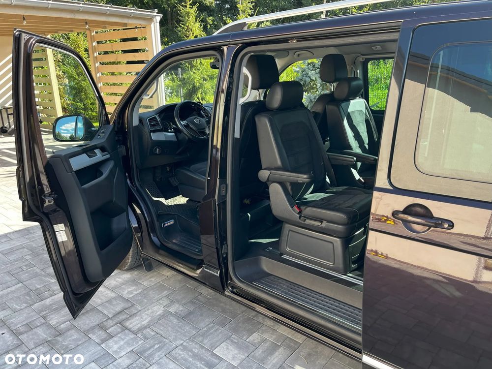 Volkswagen Multivan - 12
