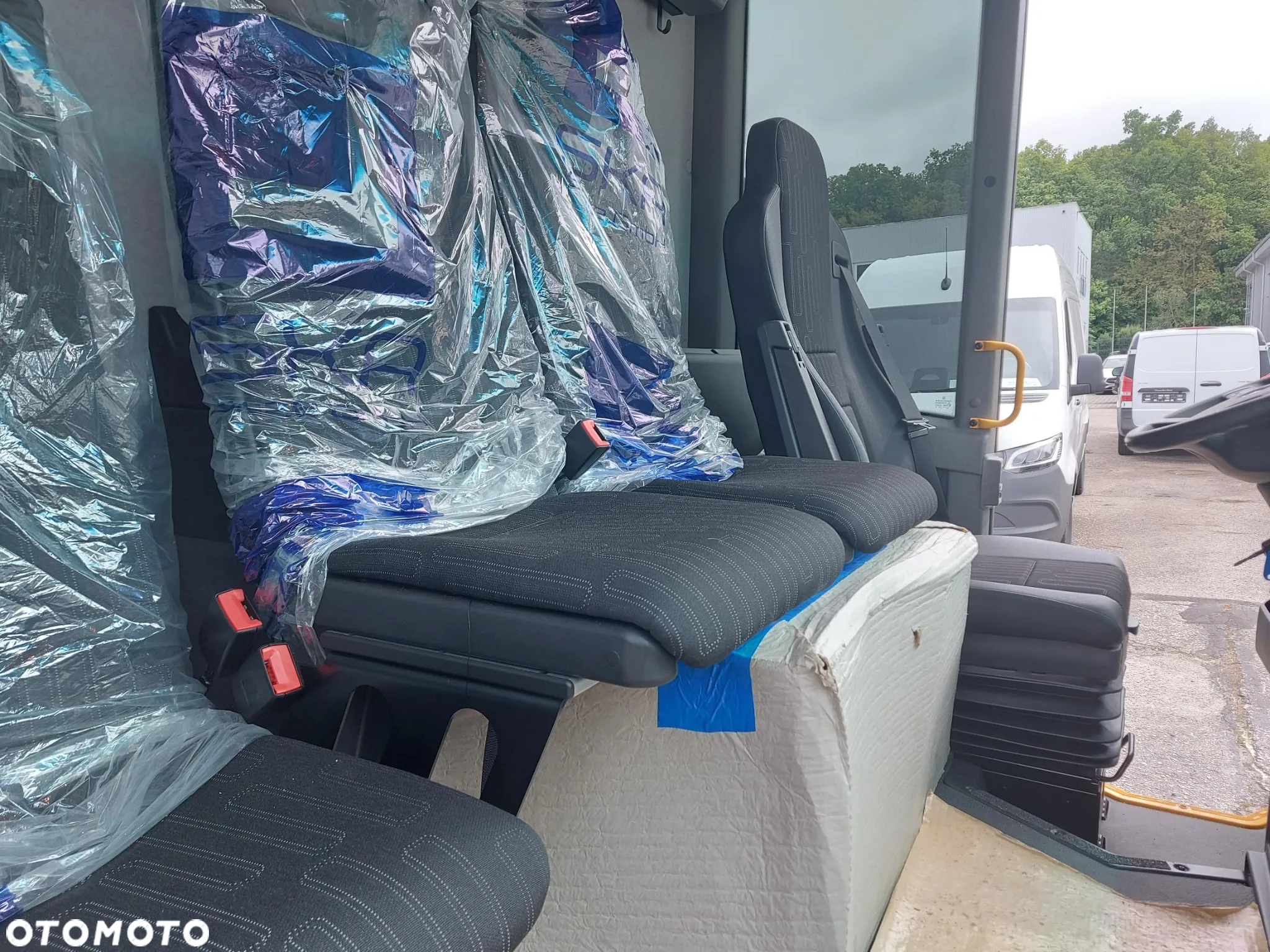 Mercedes-Benz Econic 2630 L ENA - 12