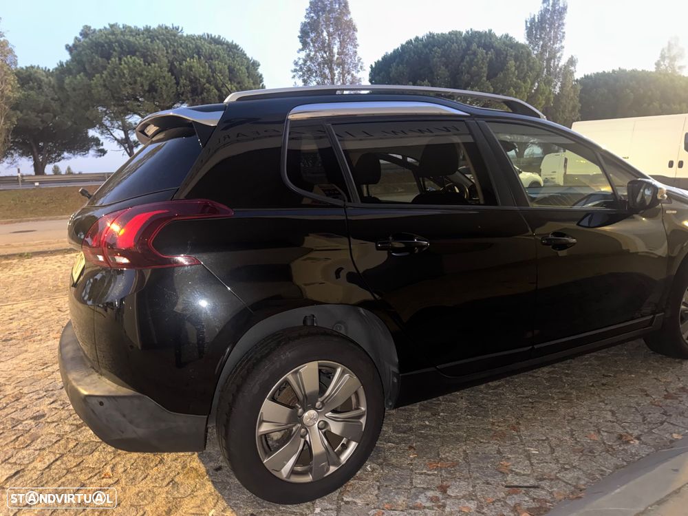 Peugeot 2008 1.2 PureTech Style - 8