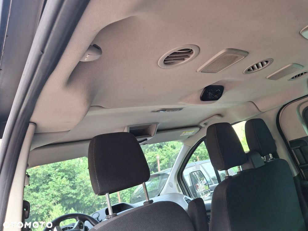 Ford Tourneo Custom - 14