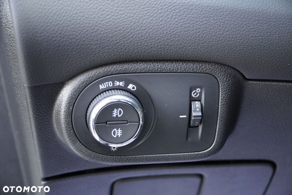 Opel Zafira 1.6 D Start/Stop Business Innovation - 19
