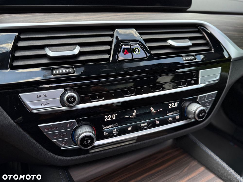 BMW Seria 5 540d xDrive M Sport Edition - 25