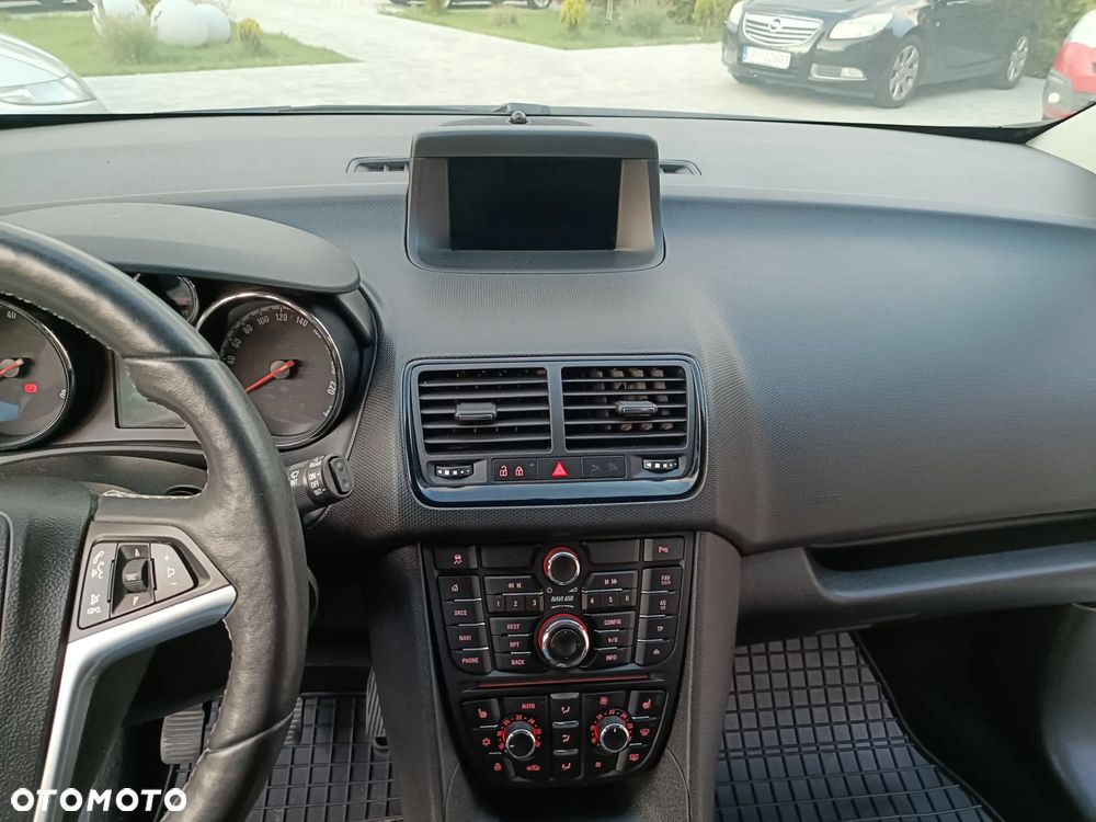 Opel Meriva - 23