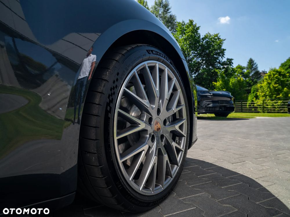 Porsche Panamera 4 E-Hybrid PHEV - 20