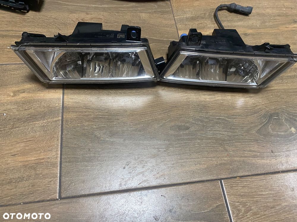 HALOGEN ŚWIATŁO PRZECIWMGIELNE LEW/PR LED SCANIA R S NTG EURO 6 ORG. - 1