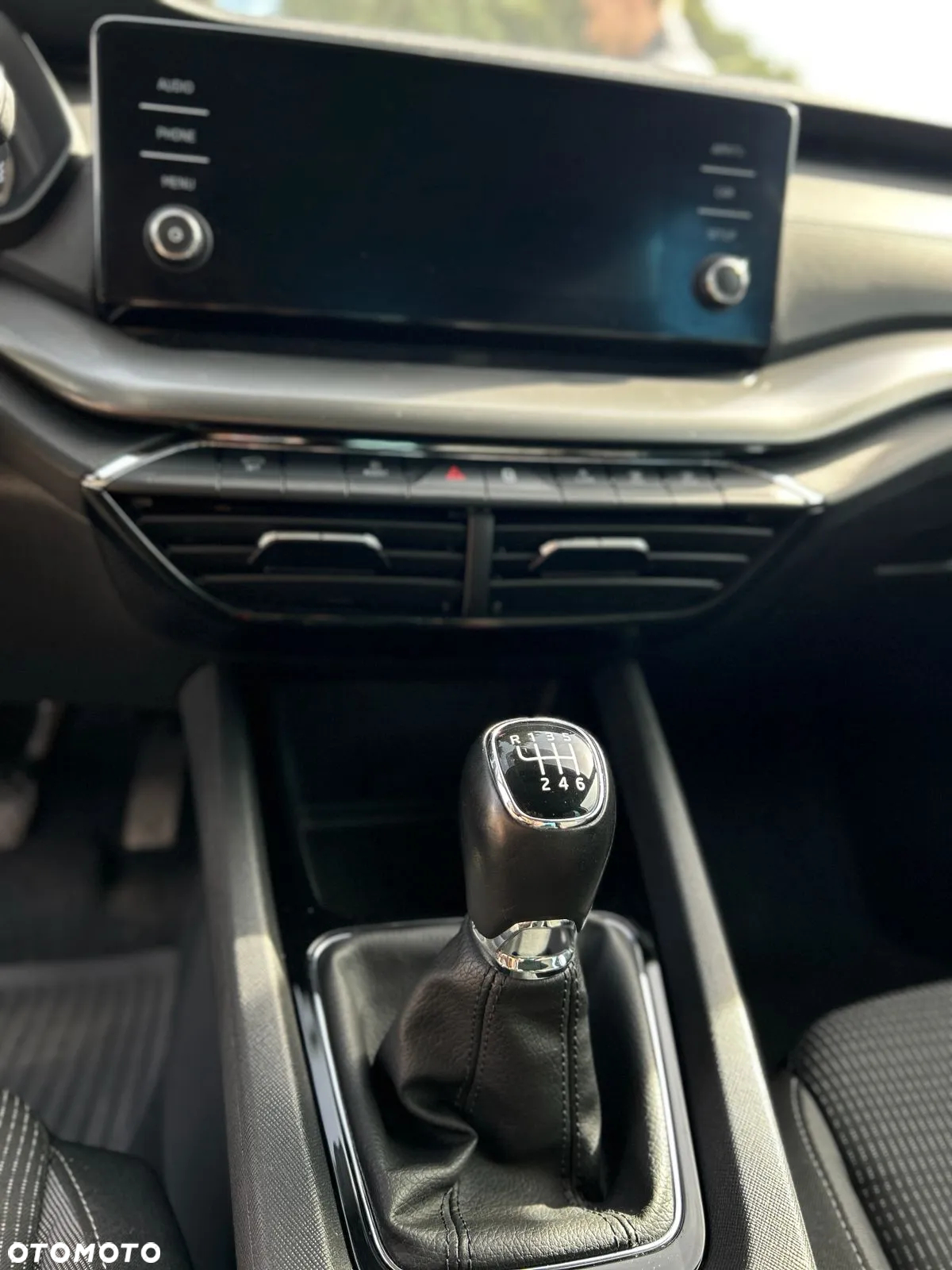 Skoda Octavia 1.5 TSI ACT Ambition - 11