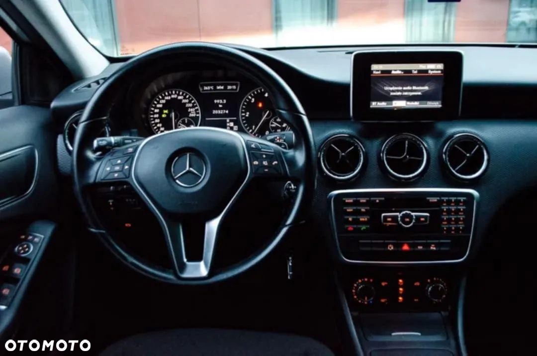 Mercedes-Benz Klasa A 200 CDI (BlueEFFICIENCY) 7G-DCT AMG Sport - 23