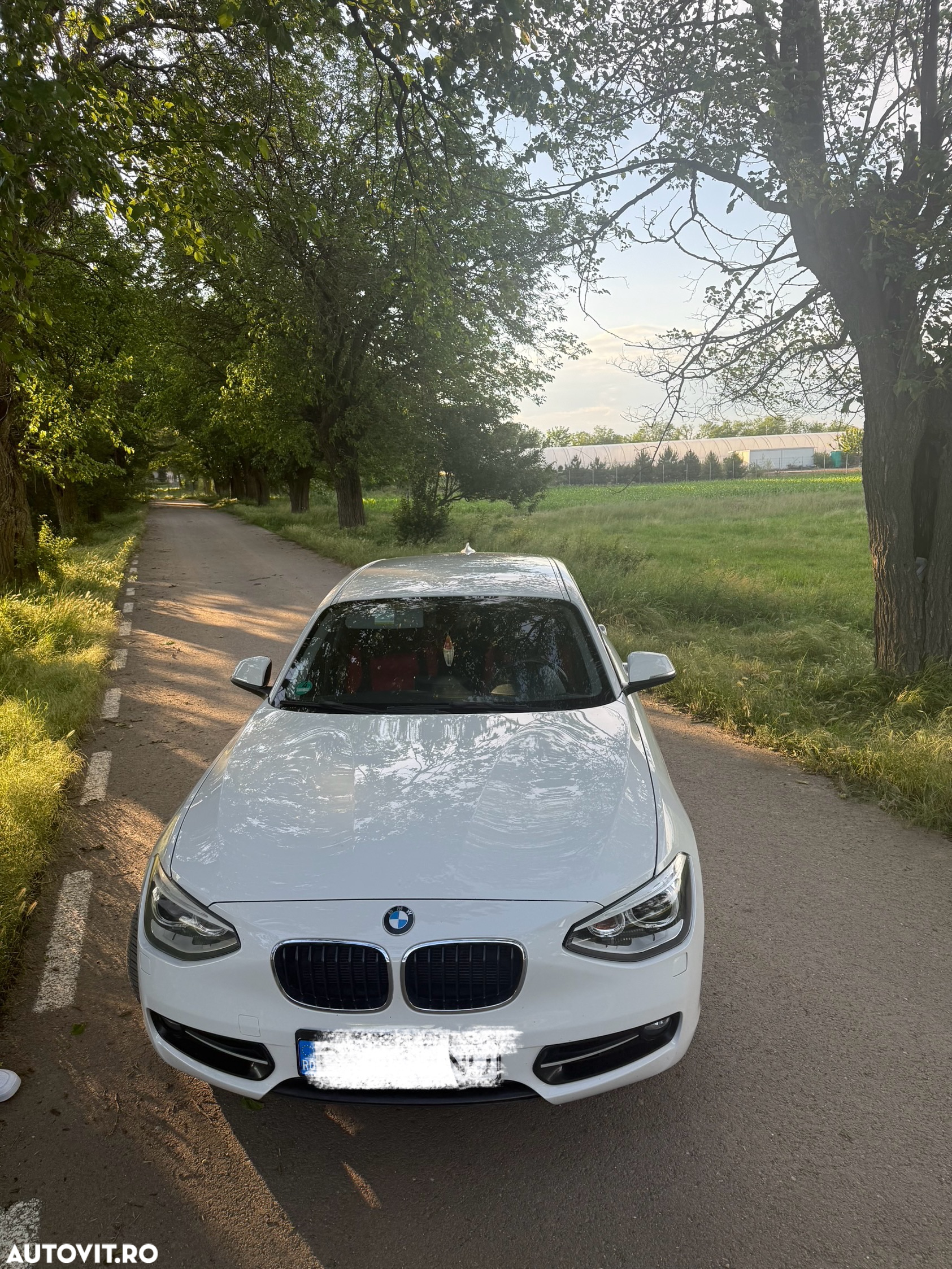 BMW Seria 1 114i - 4