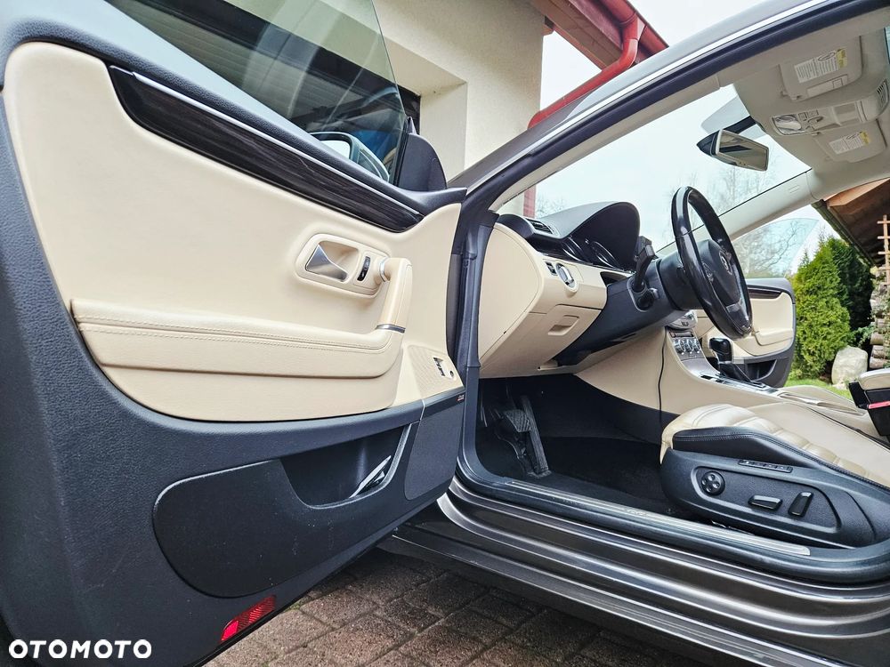 Volkswagen CC 3.6 V6 4Motion DSG - 20