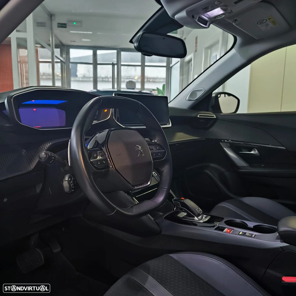 Peugeot 2008 1.5 BlueHDi Allure EAT8 - 5