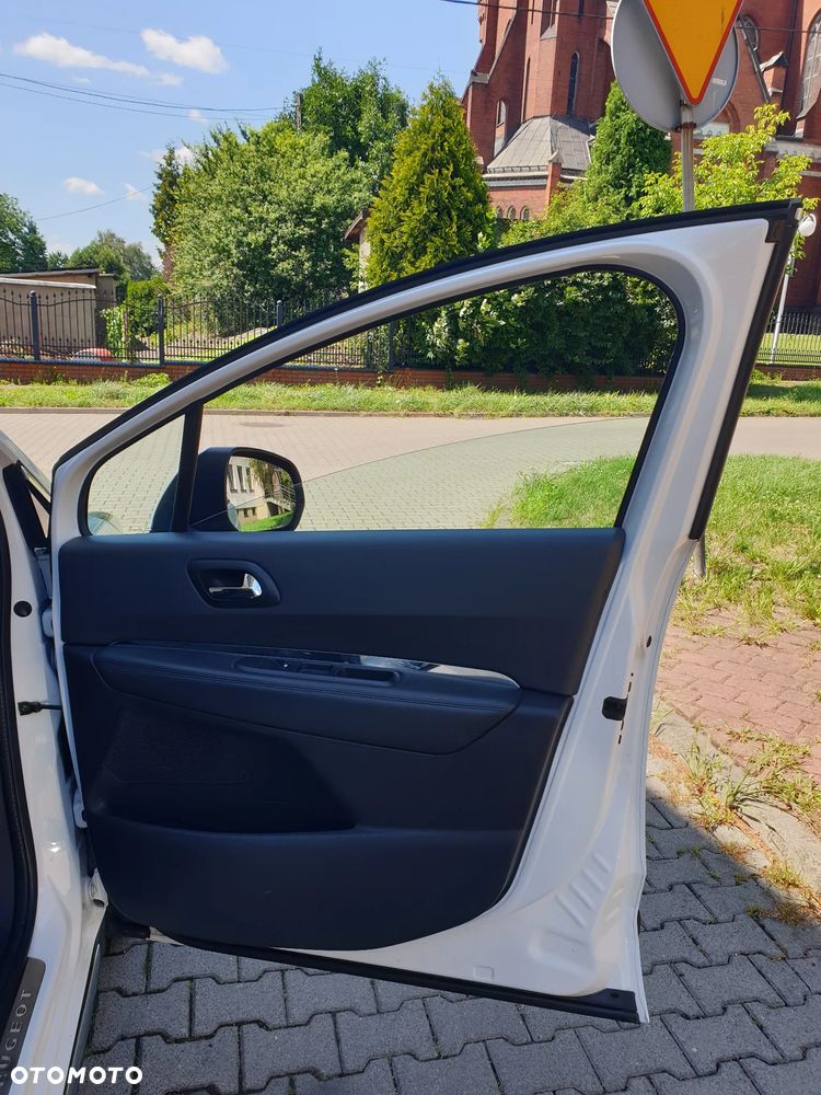 Peugeot 3008 HDi 150 Allure - 31