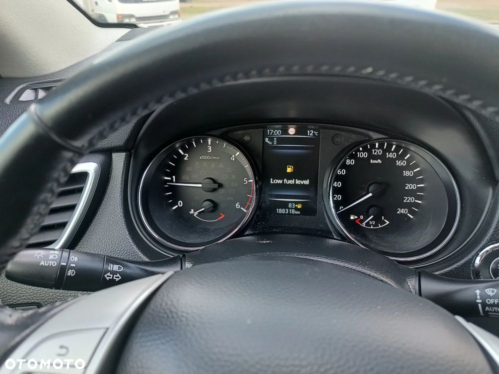 Nissan Qashqai - 12