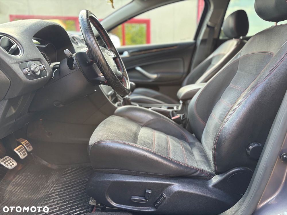 Ford Mondeo 2.0 EcoBoost Titanium S - 13