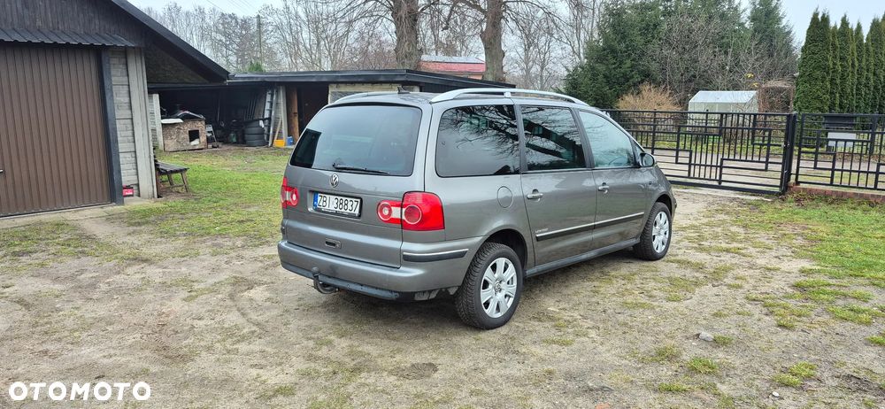 Volkswagen Sharan 2.0 TDI Highline - 4