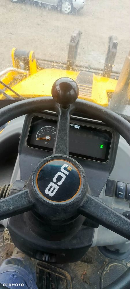 JCB 3CX - 13