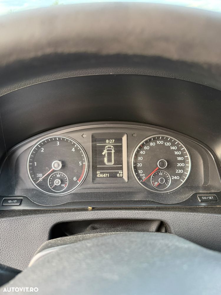 Volkswagen Caravelle - 6