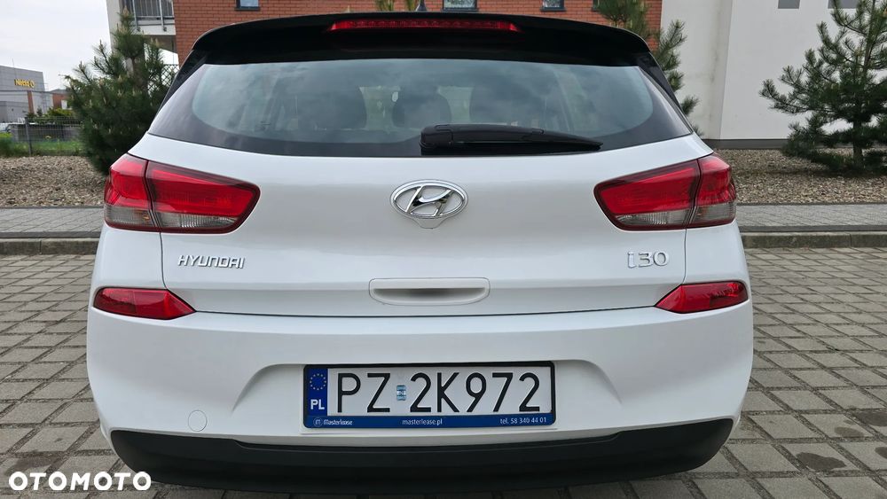 Hyundai i30 1.4 Comfort - 24