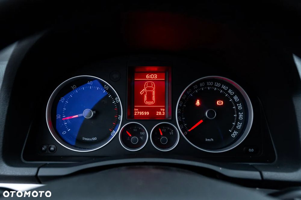 Volkswagen Golf 2.0 GTI - 29