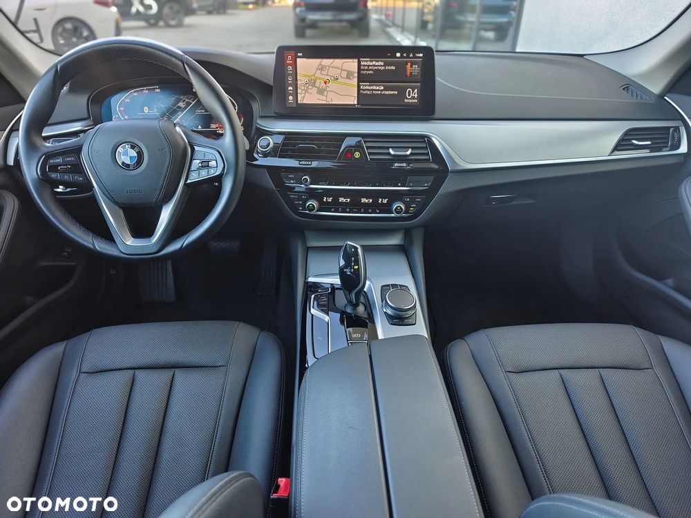 BMW Seria 5 ver-520d-touring - 7