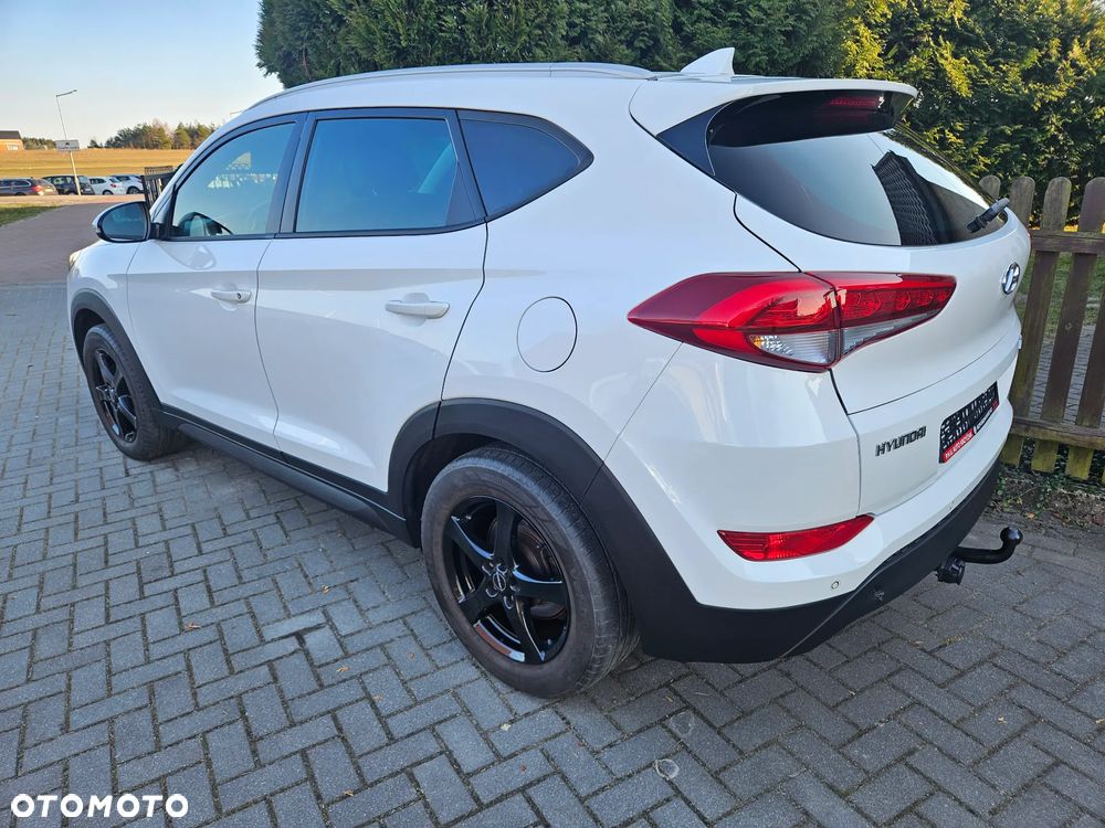 Hyundai Tucson 1.7 CRDI BlueDrive Style 2WD - 3