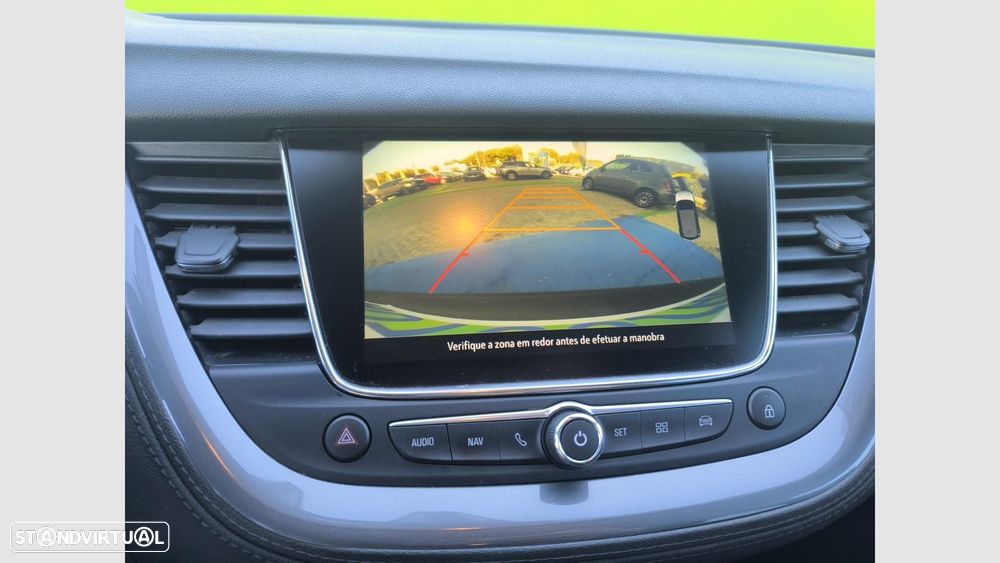 Opel Grandland X 1.2 T Design & Tech - 13