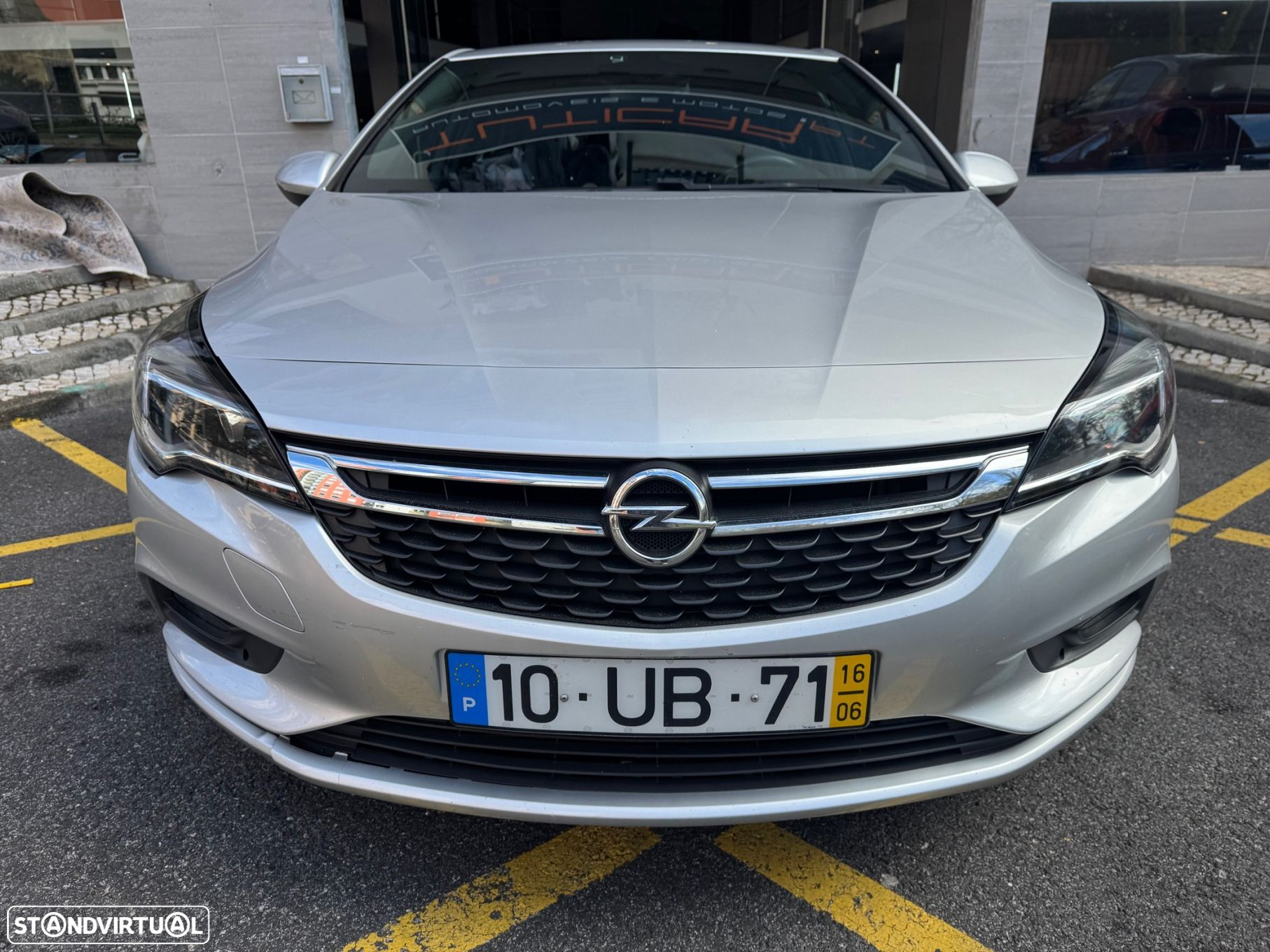 Opel Astra 1.6 CDTi Cosmo S/S J18 - 2