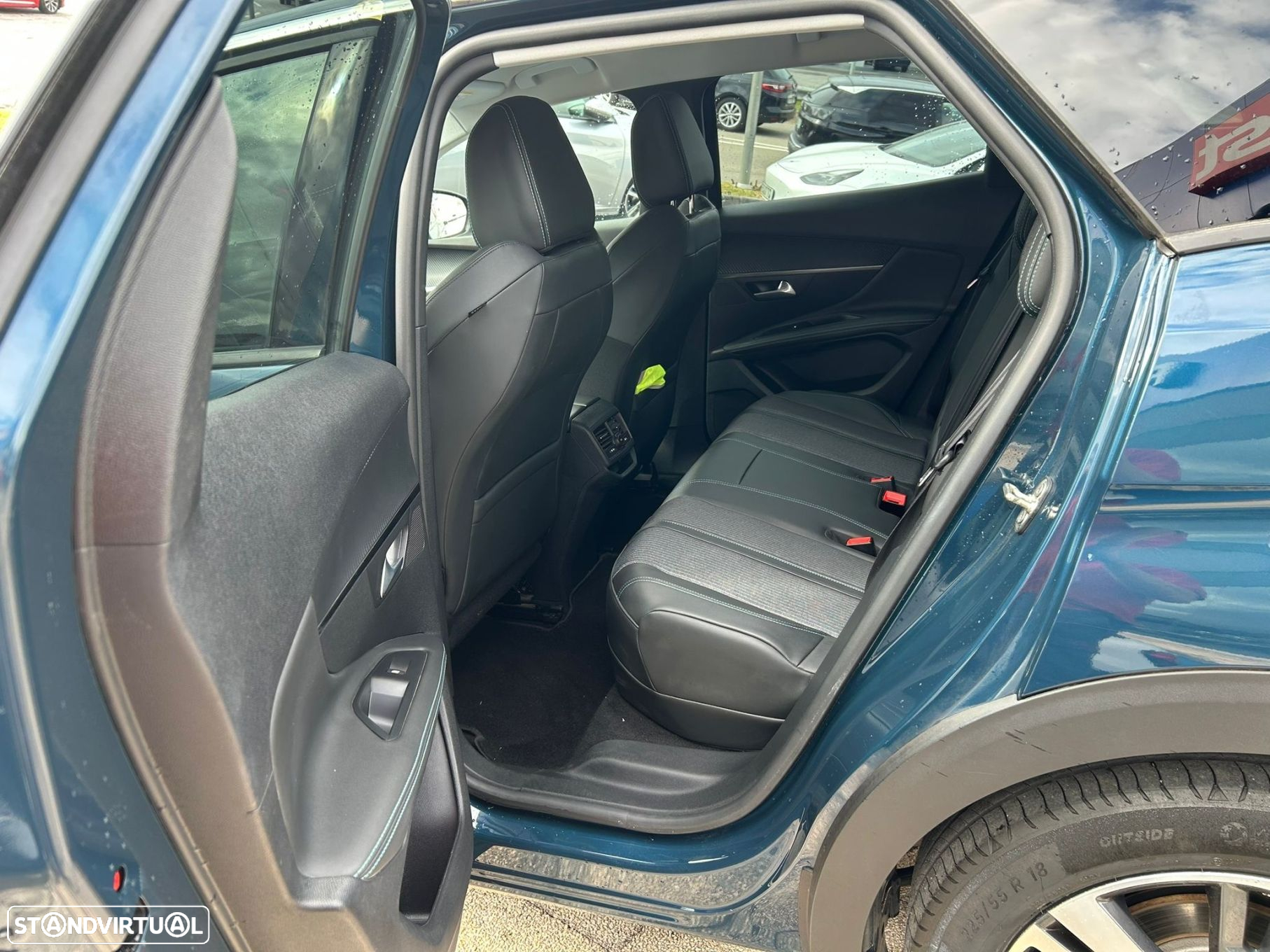 Peugeot 3008 1.6 Hybrid Allure e-EAT8 - 8