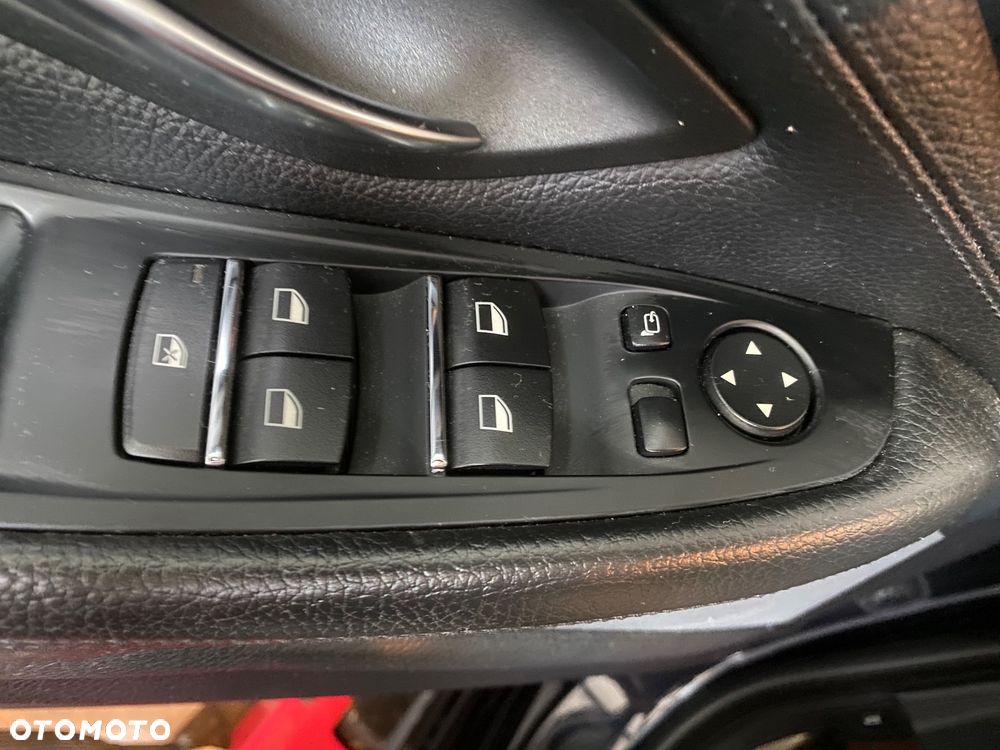 BMW Seria 5 - 23