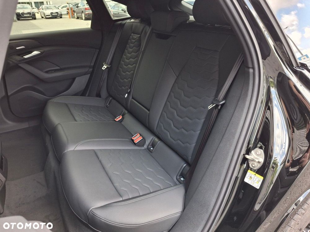 Audi A6 Sportback e-tron - 16