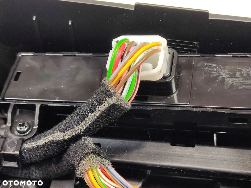 KIA PRO CEED od 2021r Panel Tunelu Środkowego - 8