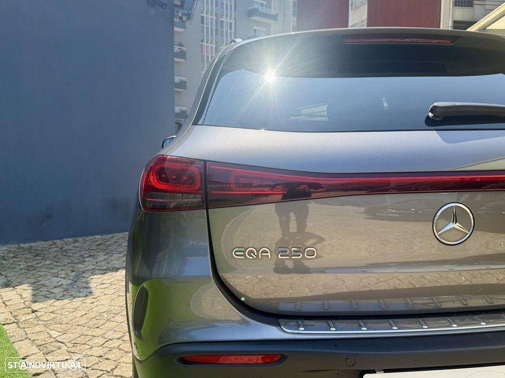 Mercedes-Benz EQA 250 AMG Line - 16