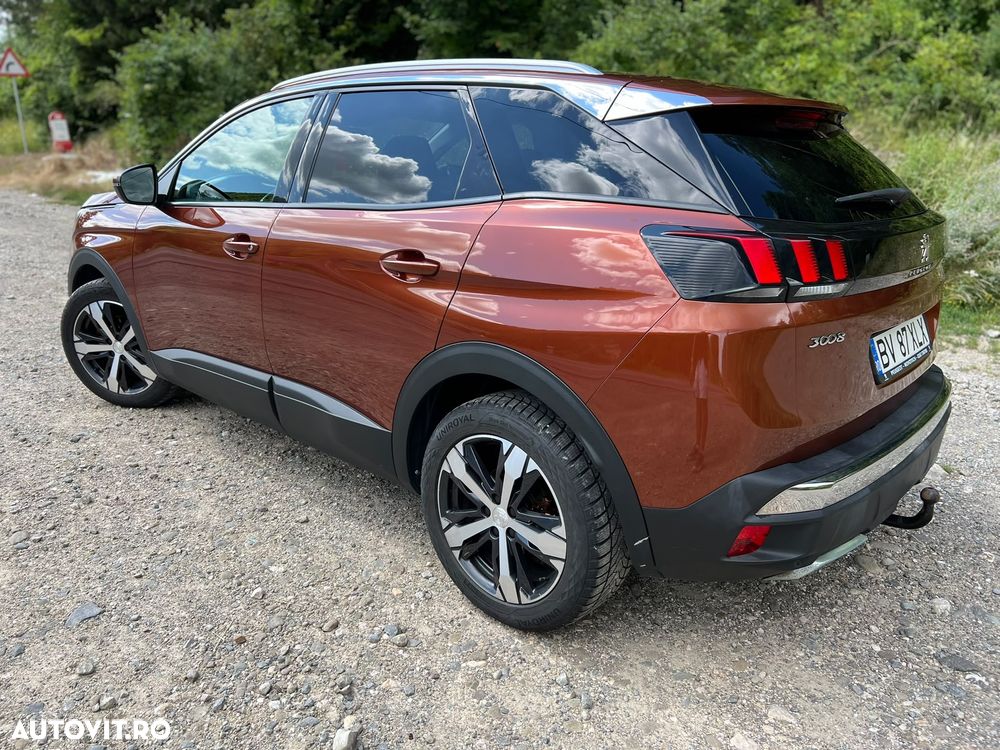 Peugeot 3008 1.6 BlueHDI S&S Allure - 3