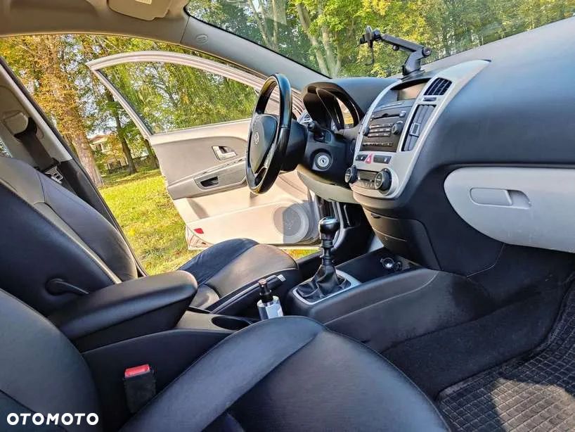 Kia Ceed Cee'd 2.0 crdi Optimum + - 12
