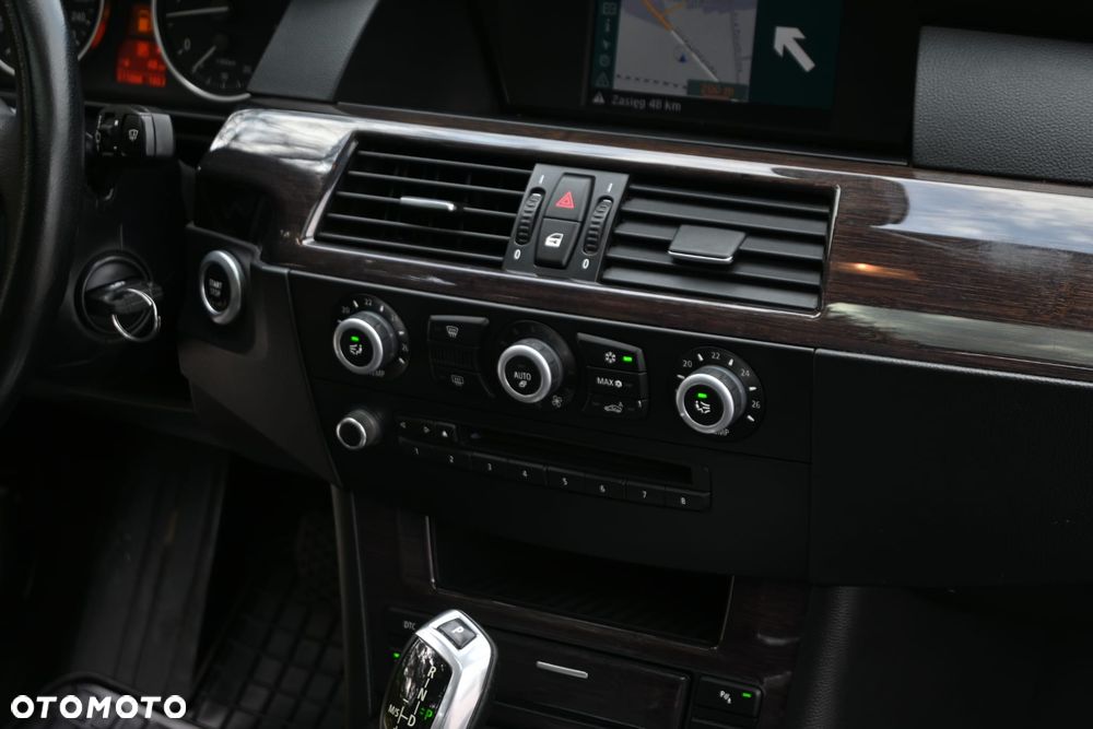 BMW Seria 5 530d Edition Sport - 22
