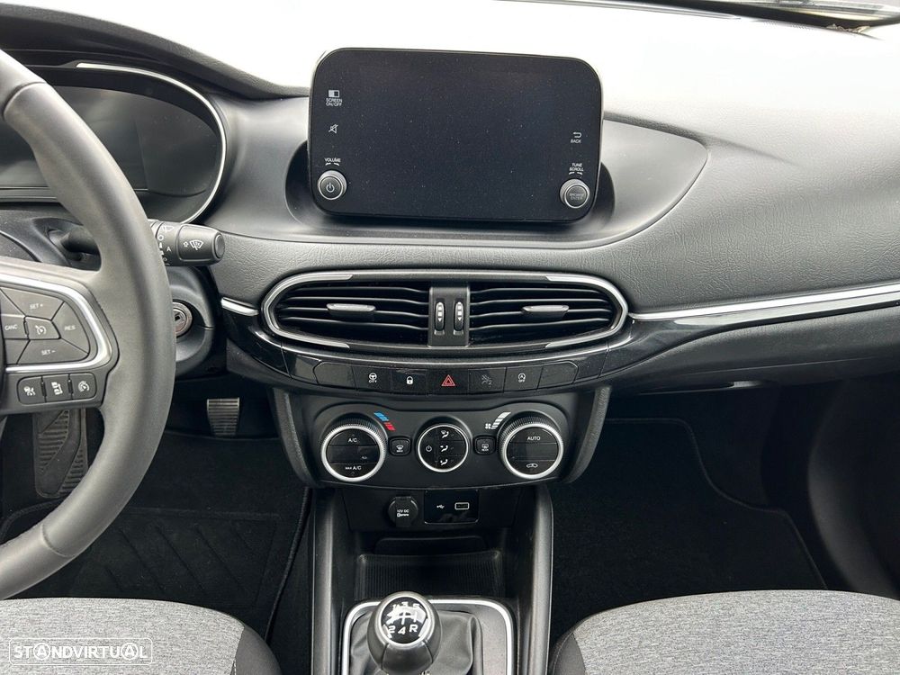 Fiat Tipo Cross 1.0 GSE T3 - 11