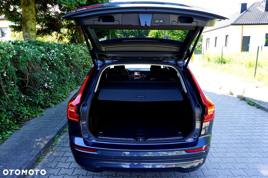 Volvo XC 60 B4 D Geartronic Momentum Pro - 15