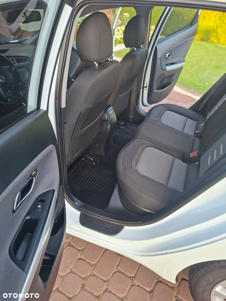 Kia Ceed - 19