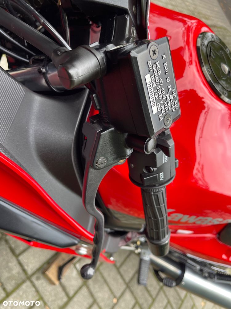 Kawasaki GPZ - 22