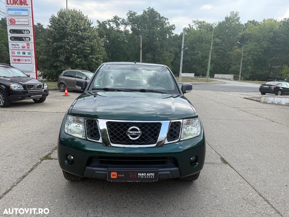 Nissan Navara 2.5 dCi DPF 4X4 Double Cab LE - 9