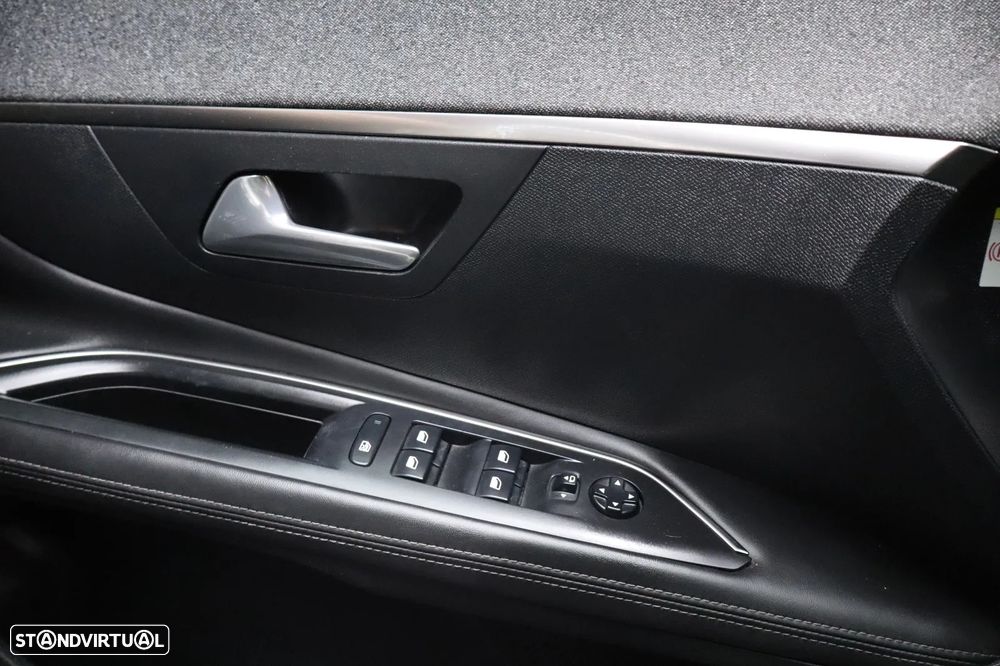 Peugeot 3008 PureTech 130 Stop & Start Active - 25