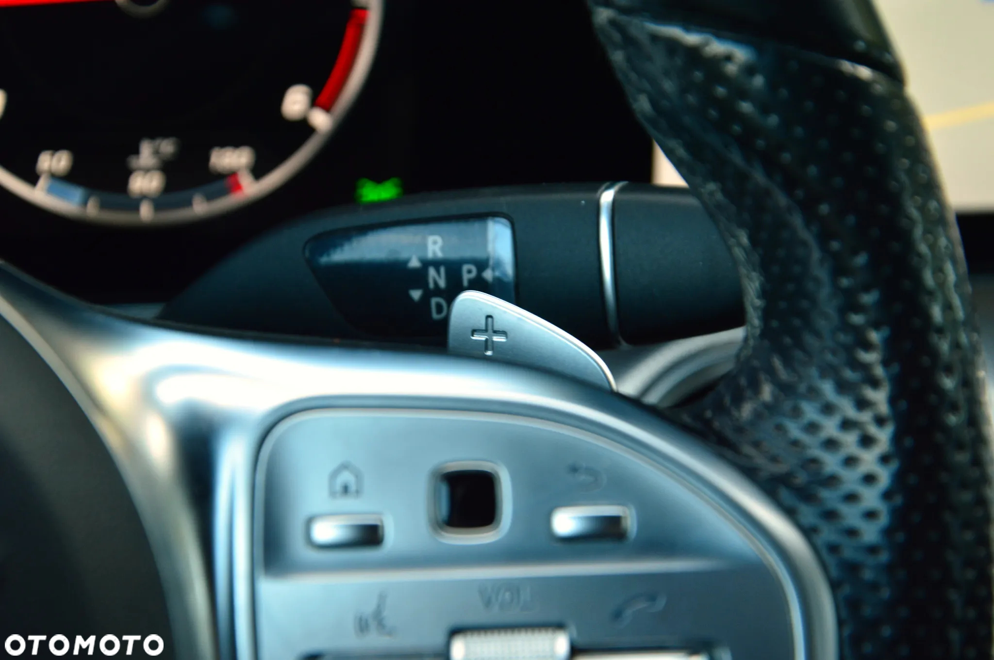 Mercedes-Benz Klasa E 220 d 4-Matic AMG - 22