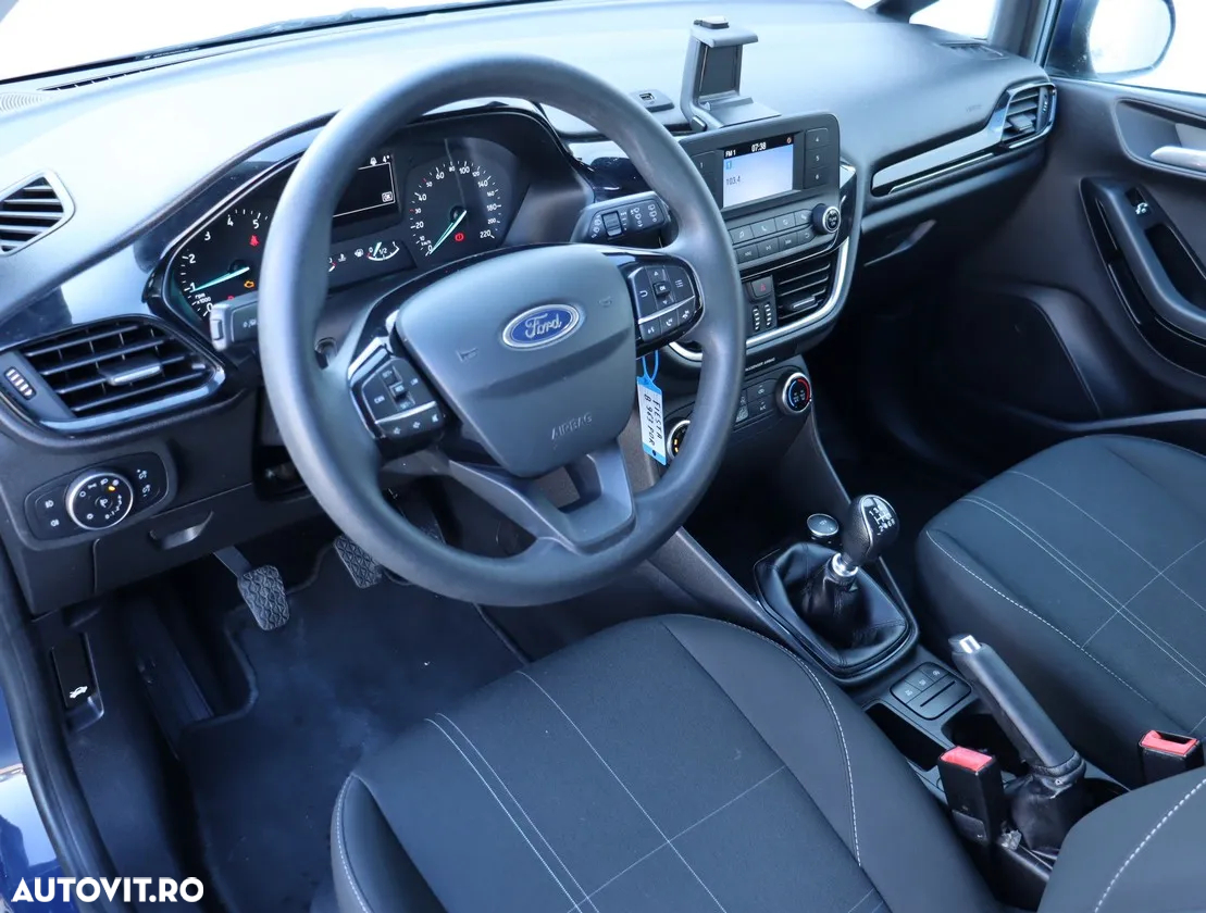 Ford Fiesta - 7